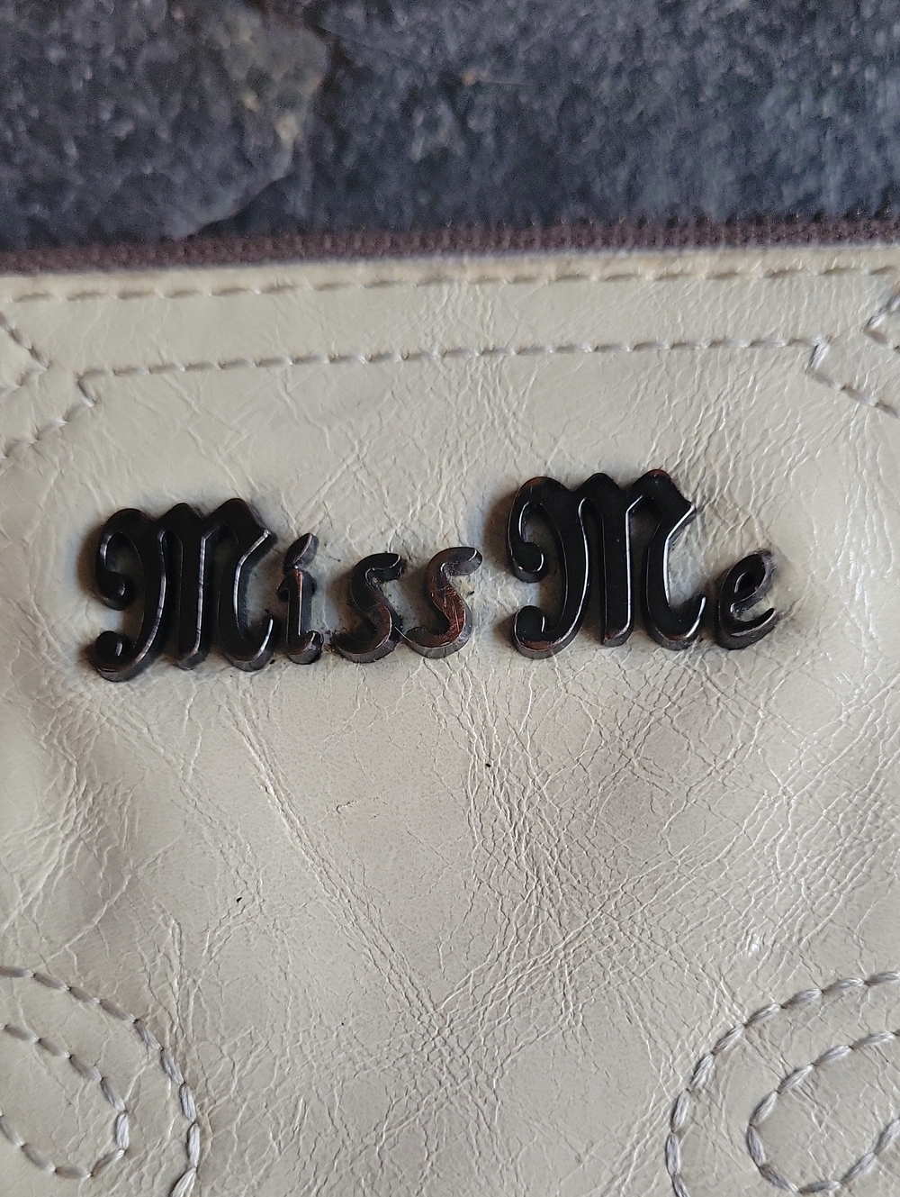 Miss Me Wallet - Picture 7 of 7